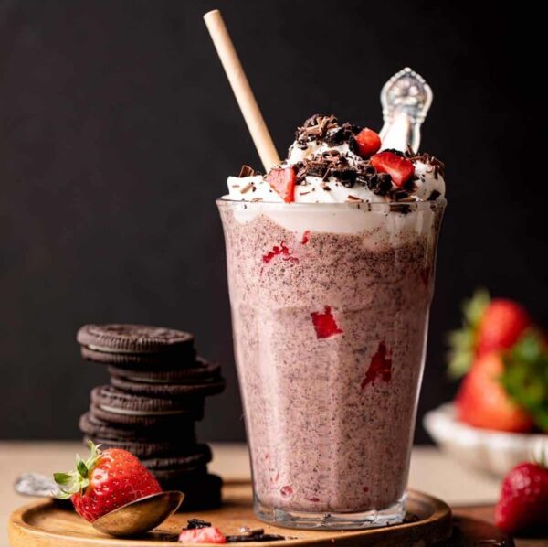 Oreo Strawberry Shake