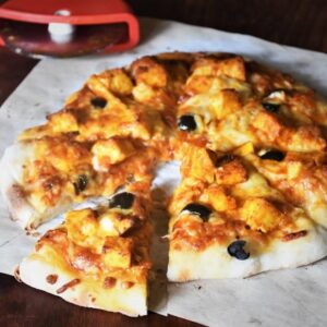 Tandoori Paneer Pizza